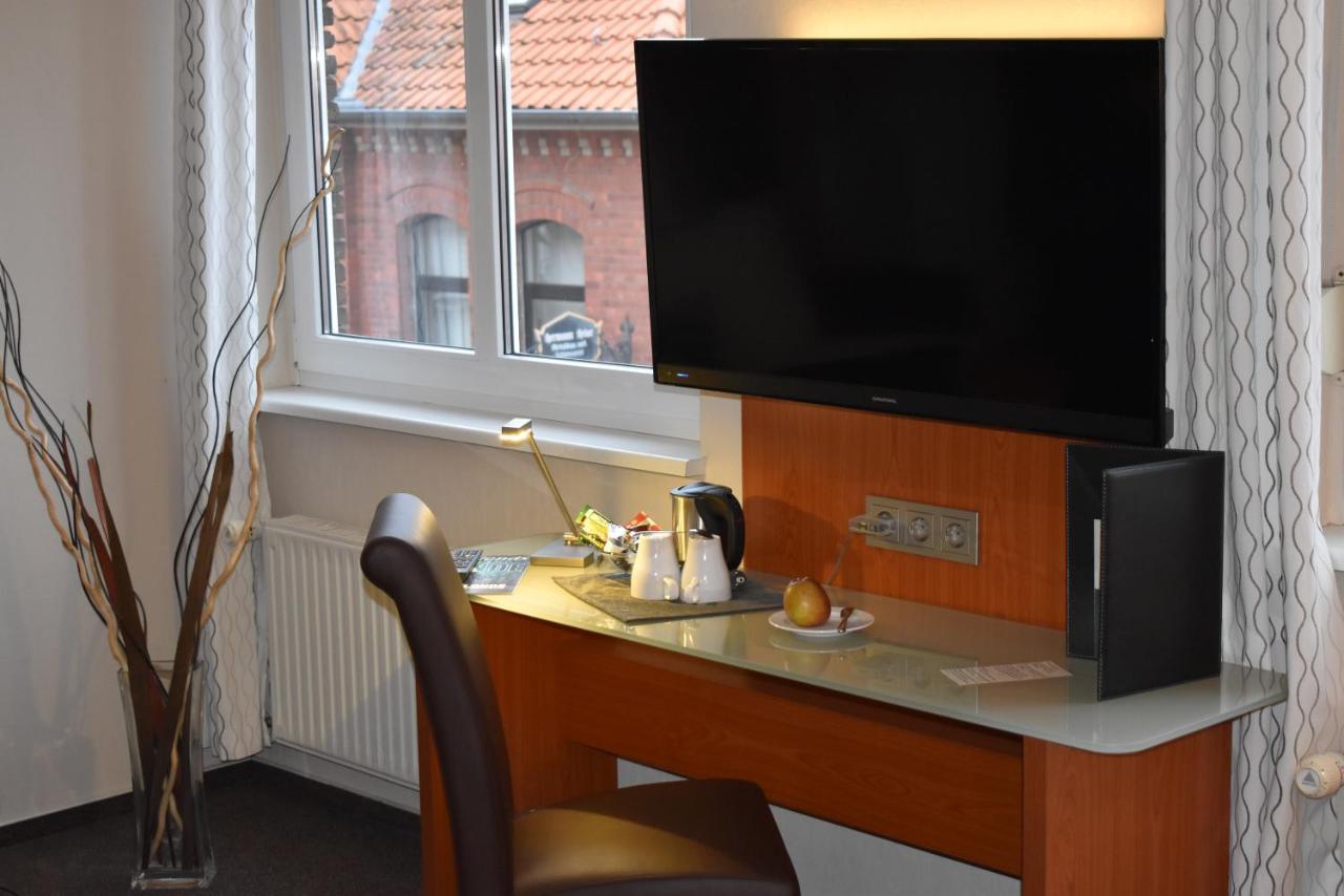 Hotel Neue Stuben Вольфсбург Экстерьер фото
